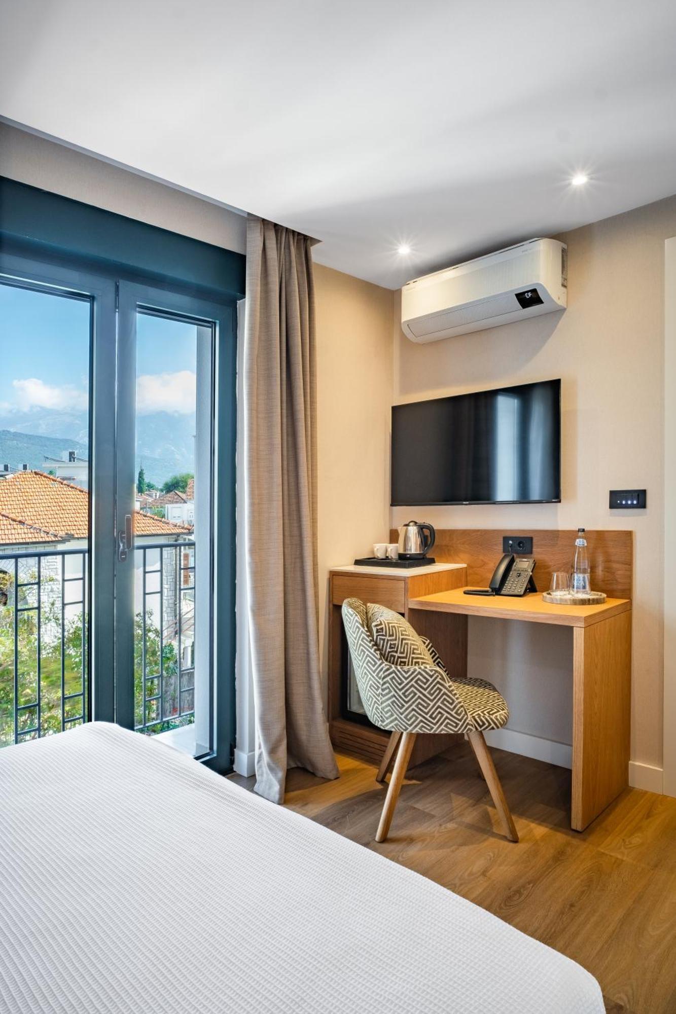 Boutique Hotel Villa Royal Тиват Екстер'єр фото