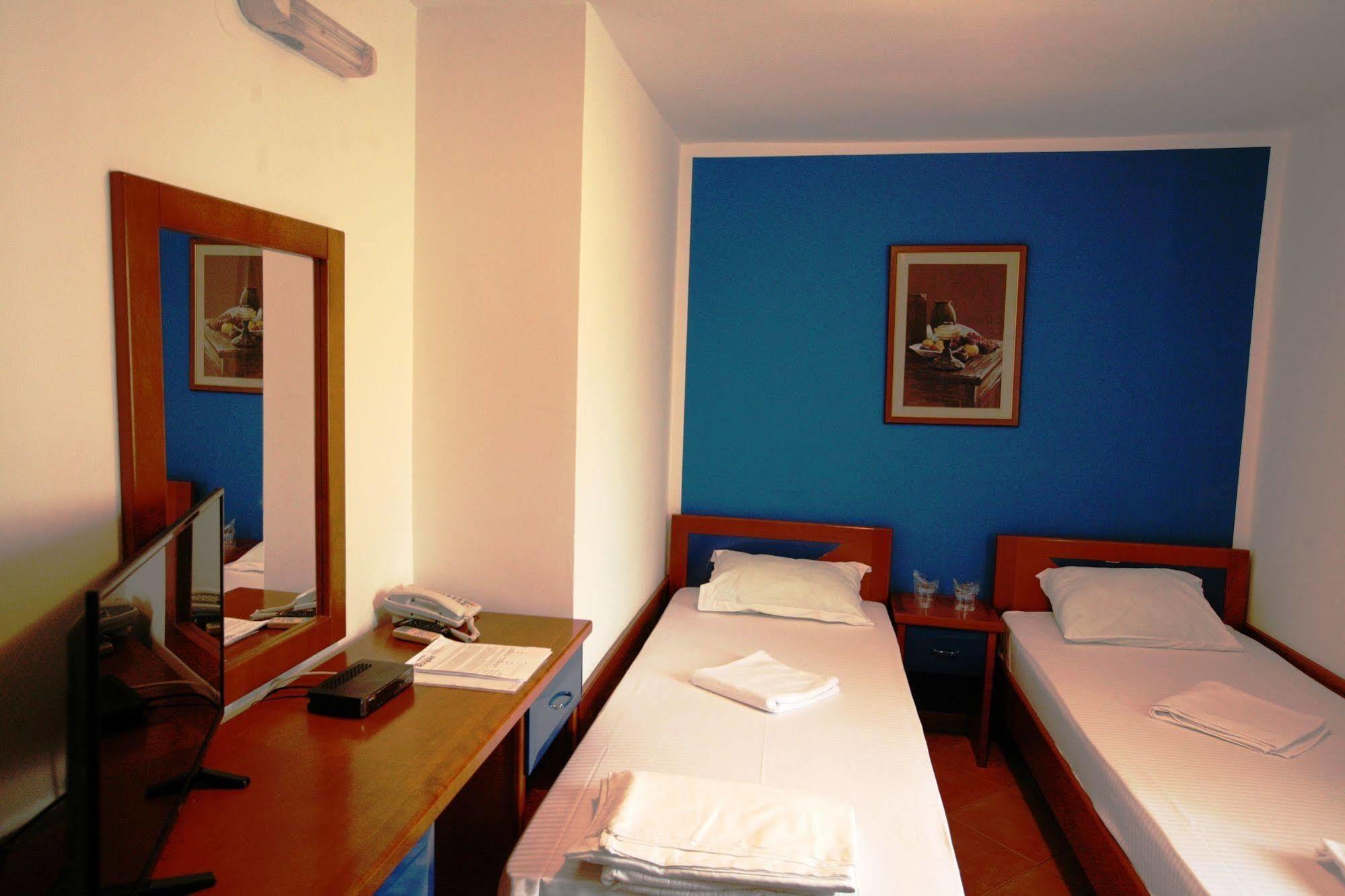 Boutique Hotel Villa Royal Тиват Екстер'єр фото